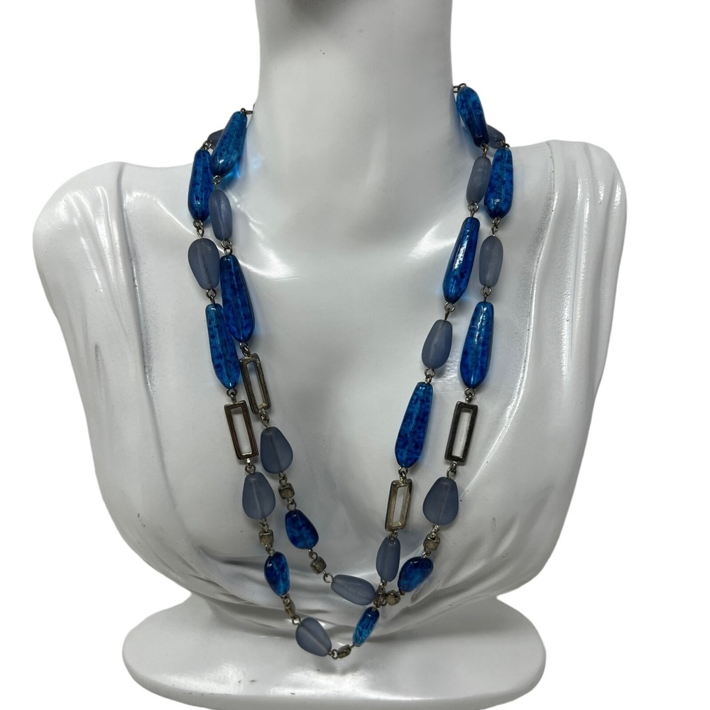 Liz‎ Claiborne Acrylic Blue Beaded Silver Tone Station Necklace